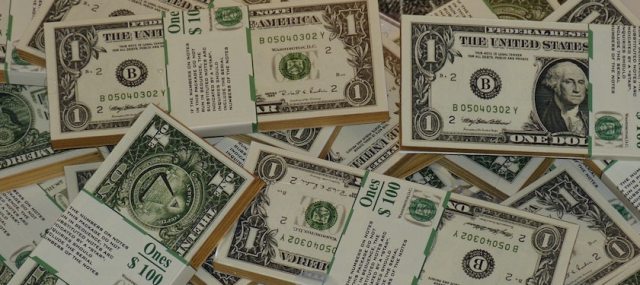 How are people making payments in 2017