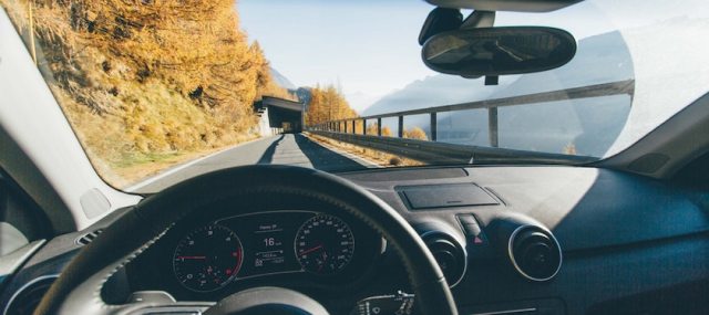 Is It Better to Finance a Car Through a Dealer or a Bank?