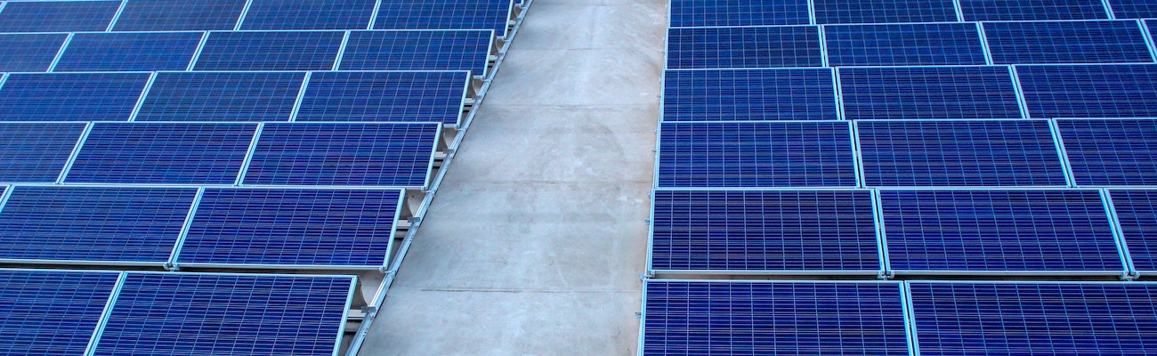 Rooftop Solar Panel Inverters Water Pump Solar Epc Gujarat India U R Energy Solar Water Pump Energy Renewable Energy Companies