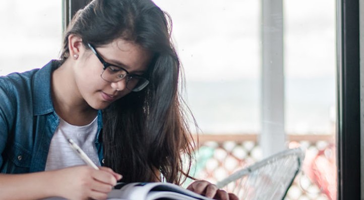 College Ave vs. Ascent Student Loan Comparison